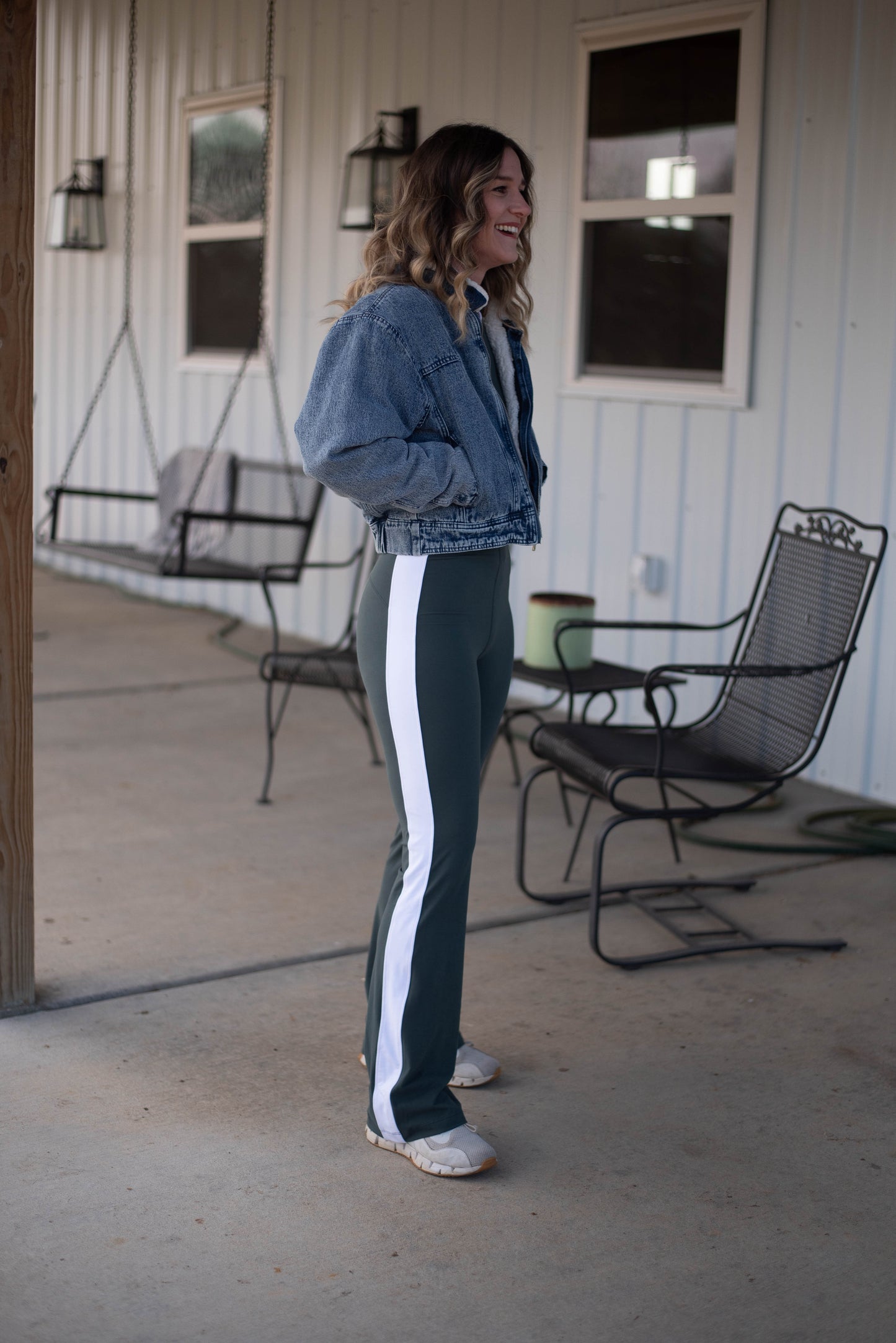 The Flow Flare Legging