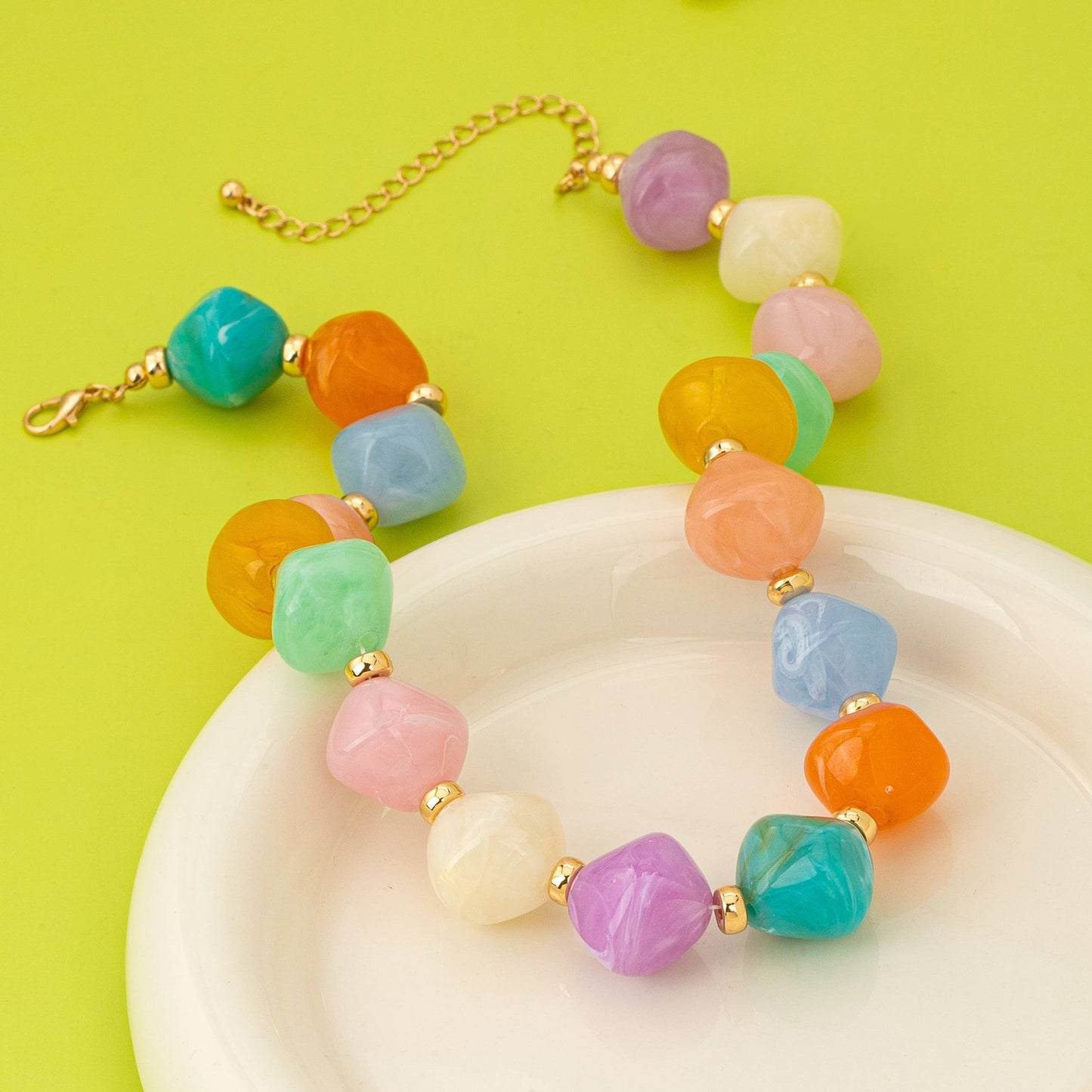 Oversized Faceted Resin Bead Necklace