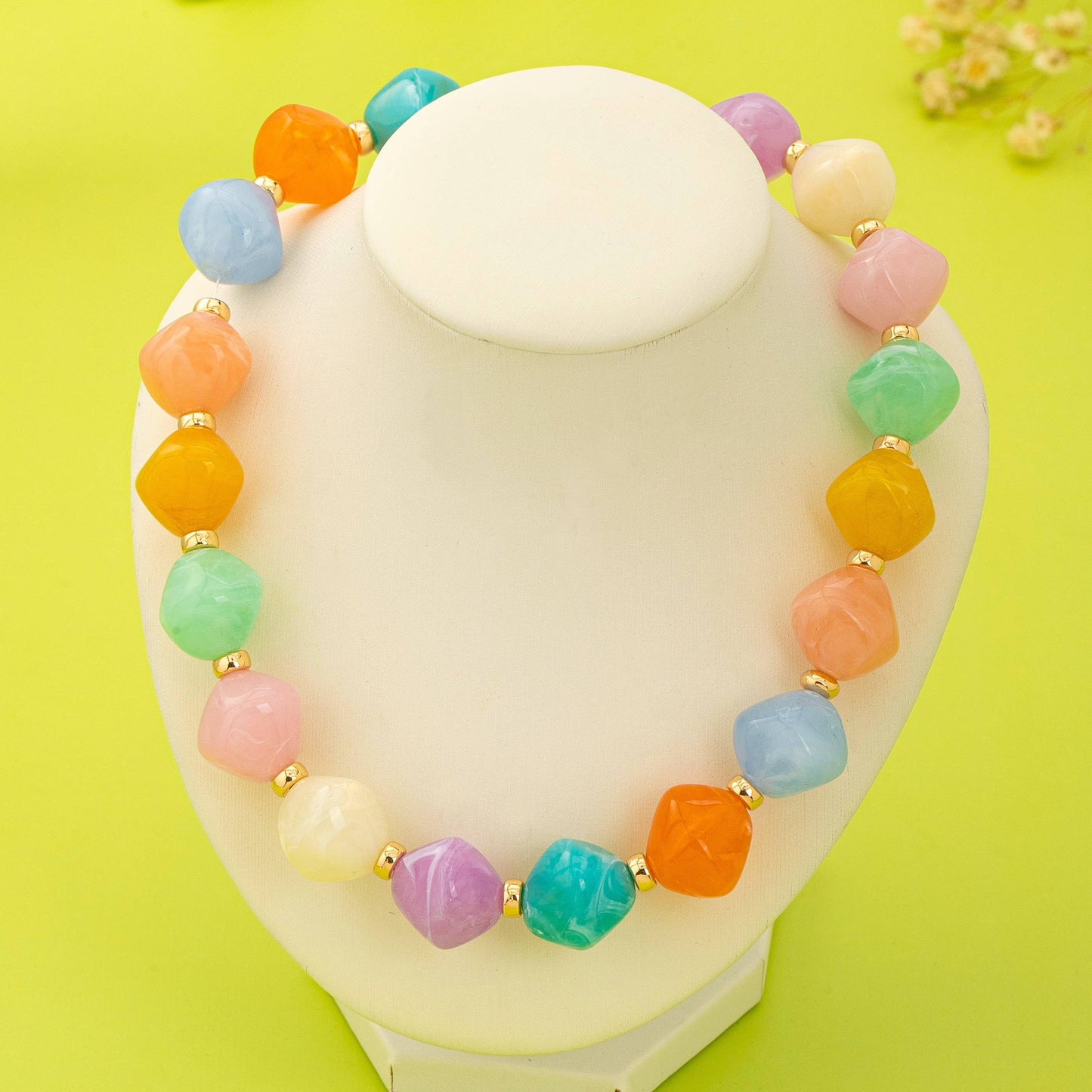 Oversized Faceted Resin Bead Necklace