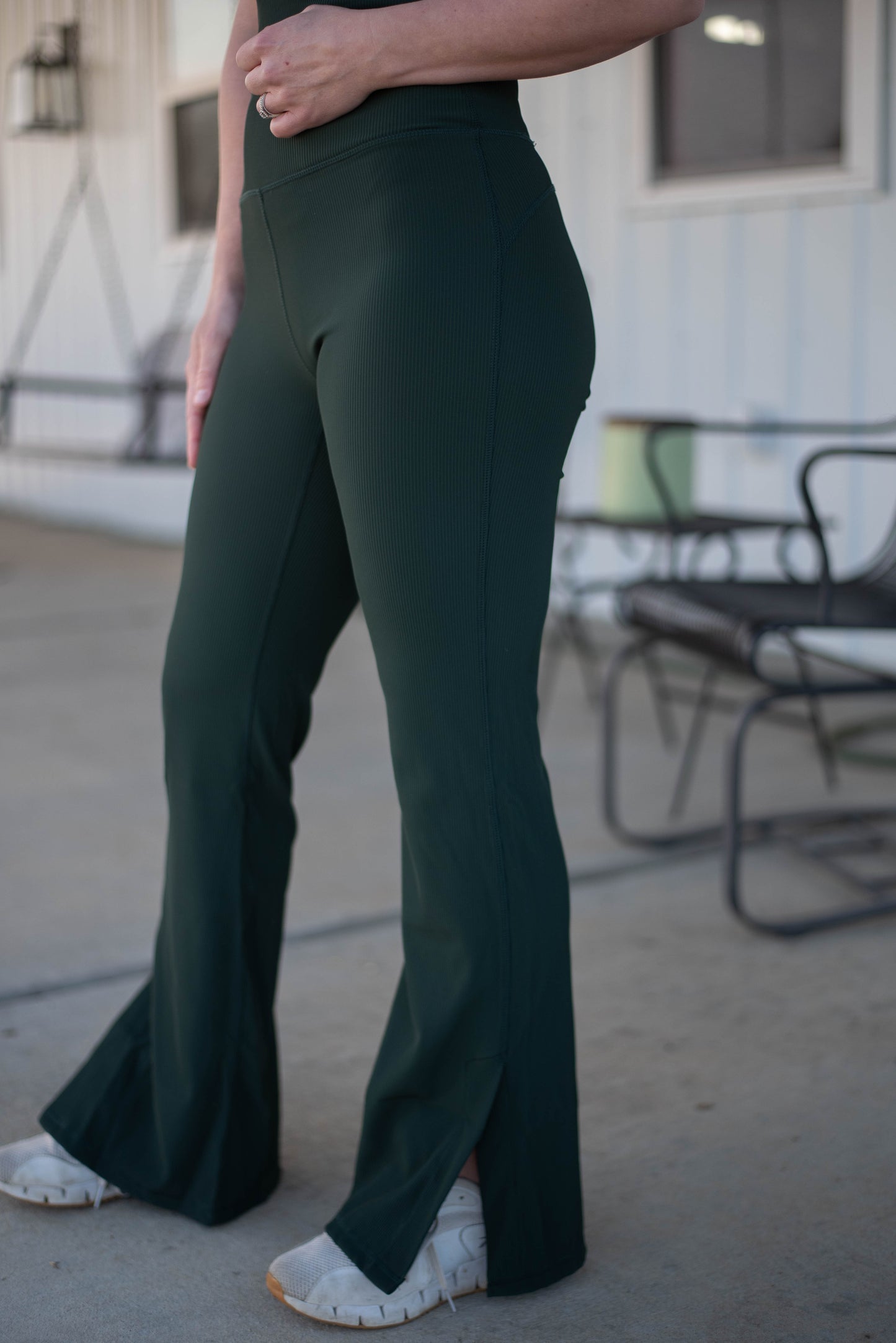 The Flow Rib Flare Legging